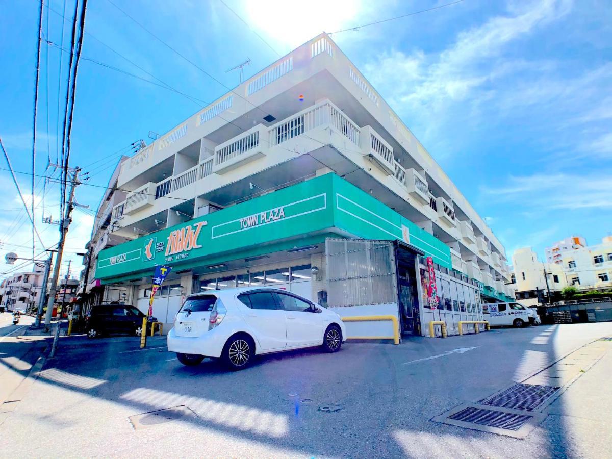 Luana Lea Karate Kaikan Mae Tomigusuku Exterior foto